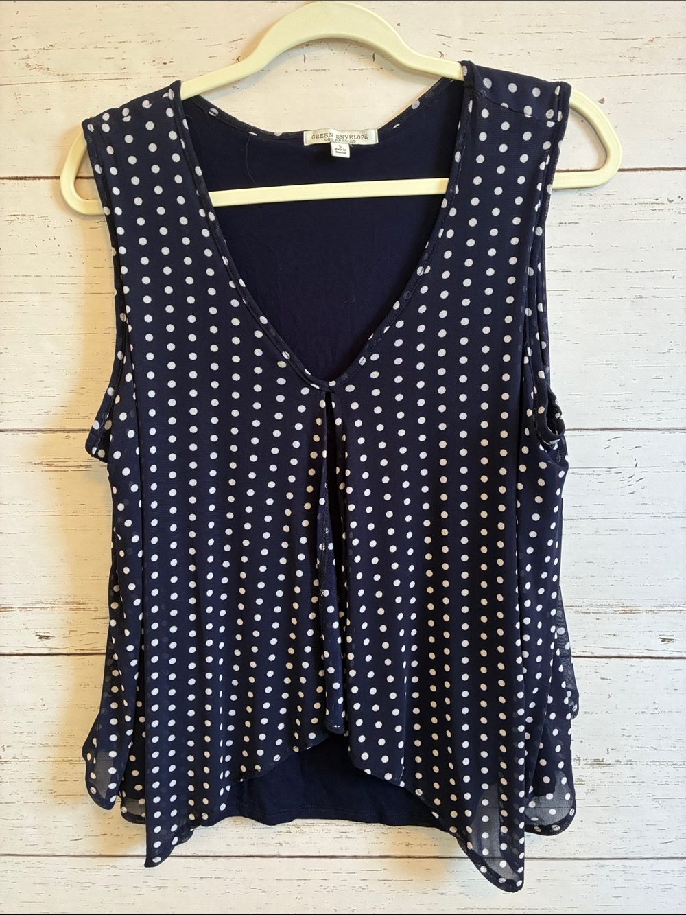 Green Envelope Navy & White “Layered” Polka Dot Sleeveless V-Neck Tank Top, sz L